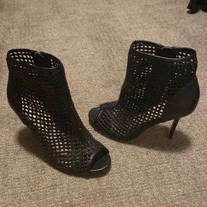 Sam Edelman 7.5 Caged Peep Toe Booties Black